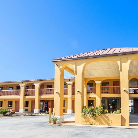 Days Inn By Wyndham أوبيليكا المظهر الخارجي الصورة