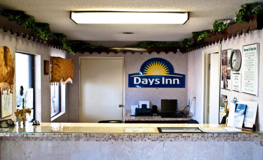 Days Inn By Wyndham أوبيليكا المظهر الخارجي الصورة